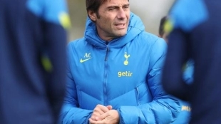 Conte no quiere renovar a Lloris y pide el fichaje de un portero de la Premier