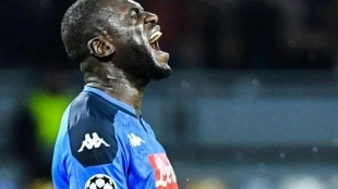Cuatro clubes de la Premier League pendientes de Koulibaly / Besoccer.com