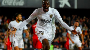 Diakhaby se complica su futuro en el Valencia