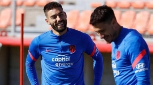 El Atlético medita vender a Carrasco y a Giménez / Marca.com