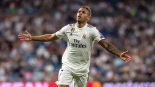 El Atlético se mueve por Mariano Díaz / Eldesmarque.com