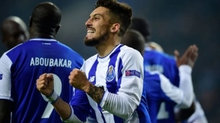 Álex Telles se cuela en el radar del Barcelona