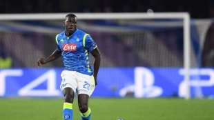 El Manchester City ofrece dos jugadores por Kalidou Koulibaly. Foto: AS