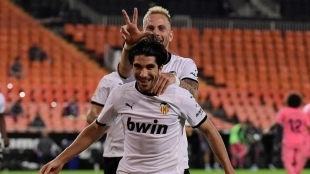 El PSG se fija en Carlos Soler como alternativa a Fabián / ABC.es