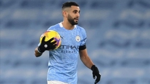 Riyad Mahrez finaliza contrato en junio de 2023. Foto: Getty