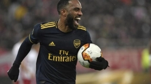 El AC Milan se mete en la carrera por el fichaje de Lacazette
