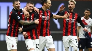 El intercambio de defensas que negocian Barça y Milan