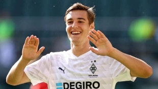 La Roma se fija en Florian Neuhaus por petición de Mourinho