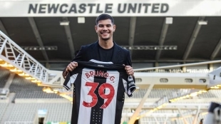 Bruno Guimaraes cerraba su fichaje por el conjunto británico el 30 de enero. Foto: Getty