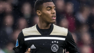 Raiola quiere acercar a una joven estrella al Milan "Foto: Goal.com"