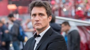 Guillermo Barros Schelotto no entrenará en Argentina, de momento "Foto: Más"