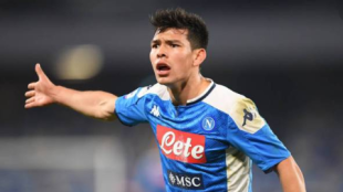Hirving Lozano bajo el molde de Gennaro Gattuso "Foto: AS"