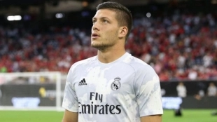 Jovic todavía puede salir del Real Madrid / Elintra.com
