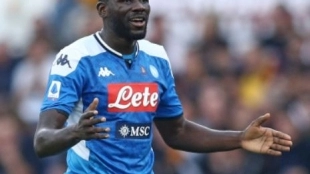 Kalidou Koulibaly podría ser el elegido para el centro de la defensa del Real Madrid "Foto: Lega Serie A"