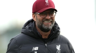 Klopp pide ayuda a un viejo rockero / Fifa.com