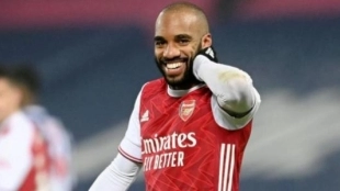 Rumores de fichajes: Lacazette se decide entre dos clubes de LaLiga. Foto: Sky Sports