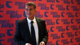 Fichajes Barcelona: Laporta empieza a ver con buenos ojos el fichaje de Xavi / 90min.com