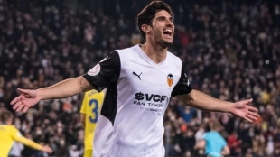 Los dos equipos que quieren fichar a Gonçalo Guedes / Blanquinegres.com
