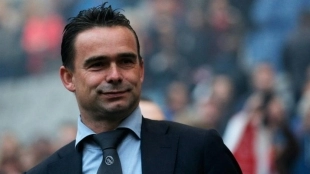 Los últimos rumores de fichajes en el Barcelona apuntan a Overmars / Okdiario.com