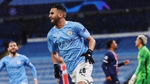 Riyad Mahrez podría salir a estos tres equipos en verano.