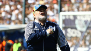 "Maradona admite su deseo de renovar con Gimnasia. Foto: Getty Images"