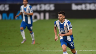 "El Milan, más cerca de cerrar el fichaje de Marc Roca. Foto: Getty Images"
