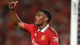 Erik Ten Hag cambia de parecer: Anthony Martial se queda