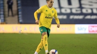 El Everton se mete en la puja por Max Aarons