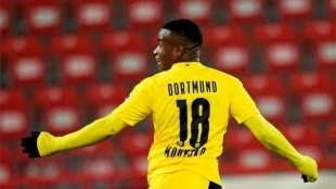 Moukoko se aleja del Real Madrid - Foto: Sport