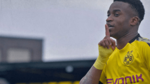 Youssoufa Moukoko podrá debutar con el Dortmund la próxima temporada "Foto: Fútbol Total"