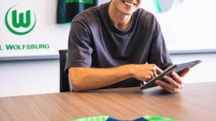 La perla sueca ficha por el conjunto alemán. Foto: @VfL_Wolfsburg