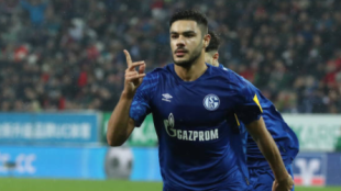 "El Liverpool apunta en su lista el nombre de Ozan Kabak. Foto: Getty Images"