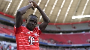 El senegalés va a menos y no lo perdona la afición ni el club bávaro. Foto: @FCBayern