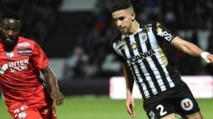 Simeone quiere solucionar su problema en el lateral zurdo.