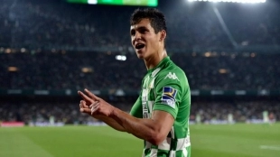 El Real Betis optimista con la renovación de Mandi. Foto: Marca