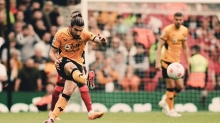 El mediocentro luso seguirá en los Wolves. Foto: @WolvesEspanol