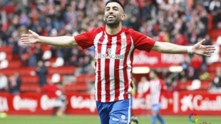 "Oficial: Michael Santos ya es de CD Talleres./ Foto: La Voz de Asturias"