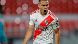 Desde Italia también ofertarán por Santos Borré "Foto: Olé"