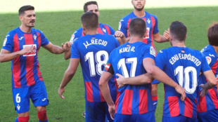 Alarma en Eibar: media plantilla acaba contrato en junio "Foto: Mundo Deportivo"