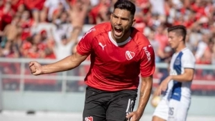 Boca y River se quedan sin fichar a Silvio Romero. Foto: TodoFichajes