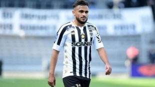 Sofiane Boufal irrumpe como la opción más valida para el Real Betis "Foto: Rue 20"