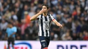 "Stefan Medina se prepara para aterrizar en Valladolid. Foto: Getty Images"