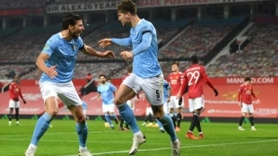Guardiola al fin da con la tecla con los centrales en el Manchester City
