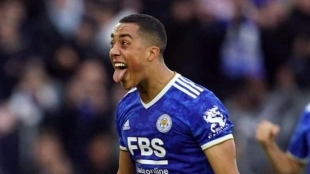 Youri Tielemas no renovará su contrato con el Leicester City