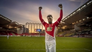 El Valencia avanza por Keita Baldé. Foto: ElDesmarque