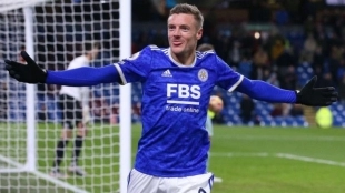 Manchester United y Chelsea siguen de cerca la situación de Vardy