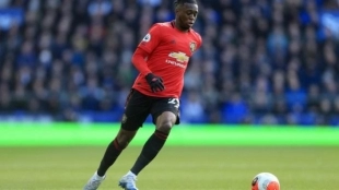 El Manchester United busca lateral derecho para competir con Aaron Wan-Bissaka