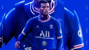Wijnaldum ya piensa en su salida del PSG / PSG.fr