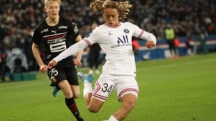 Todo indica que el PSG acabará renovando a Xavi Simons.