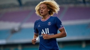Un nuevo club aparece en la puja por Xavi Simons